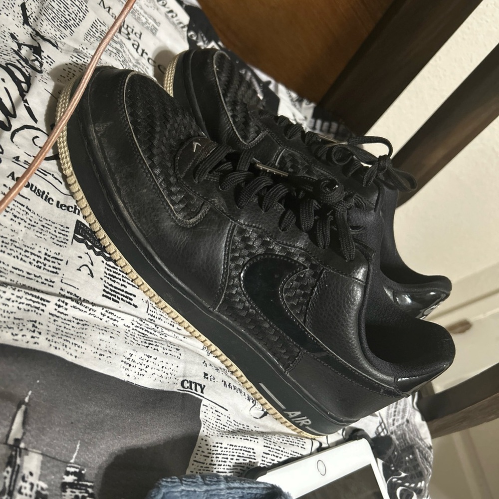 Nike Black Textured Sneakers